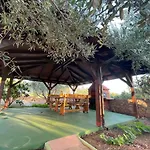 בית נופש Kuca Za Odmor Alfis -