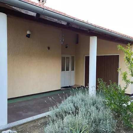 Holiday home Kuca Za Odmor Alfis - *