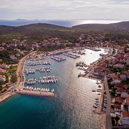 Kuca Za Odmor Alfis -