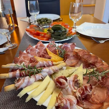 Дом отдыха Kuca Za Odmor Alfis - Езера