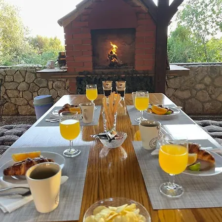 Kuca Za Odmor Alfis - Дом отдыха Езера