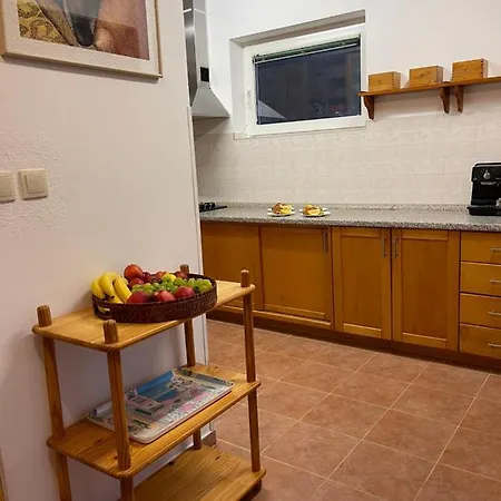 Holiday home Kuca Za Odmor Alfis - Jezera
