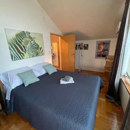 Kuca Za Odmor Alfis - Holiday home Jezera