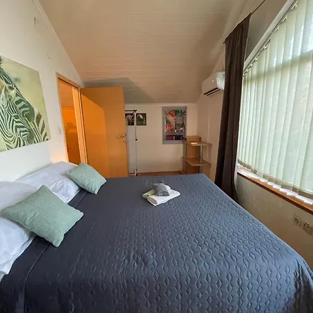 Holiday home Kuca Za Odmor Alfis - Jezera