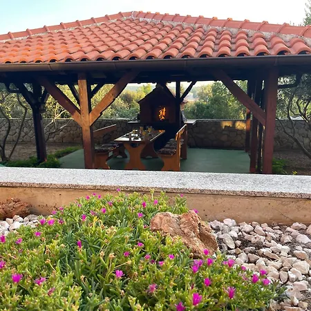 Holiday home Kuca Za Odmor Alfis - *