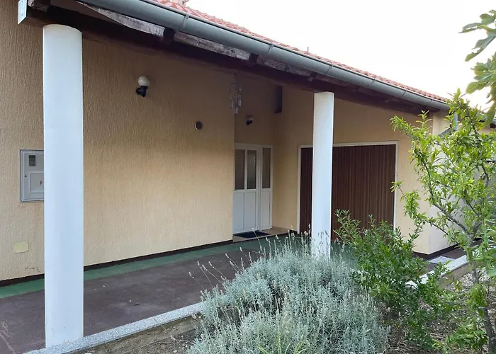 Vakantiehuis Kuca Za Odmor Alfis - *