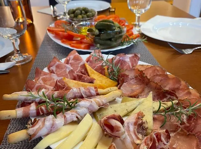 Vakantiehuis Kuca Za Odmor Alfis - Jezera