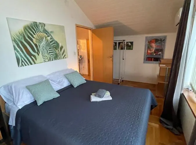 Kuca Za Odmor Alfis - Vakantiehuis Jezera