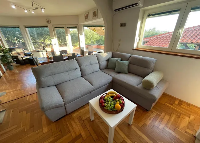 Vakantiehuis Kuca Za Odmor Alfis -