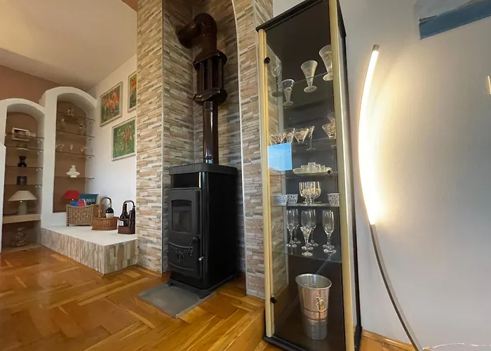 펜션 Kuca Za Odmor Alfis - 제제라