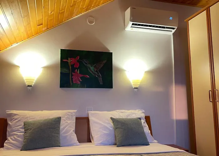 Vakantiehuis Kuca Za Odmor Alfis - Jezera