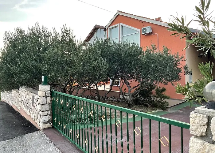 Vakantiehuis Kuca Za Odmor Alfis - Jezera